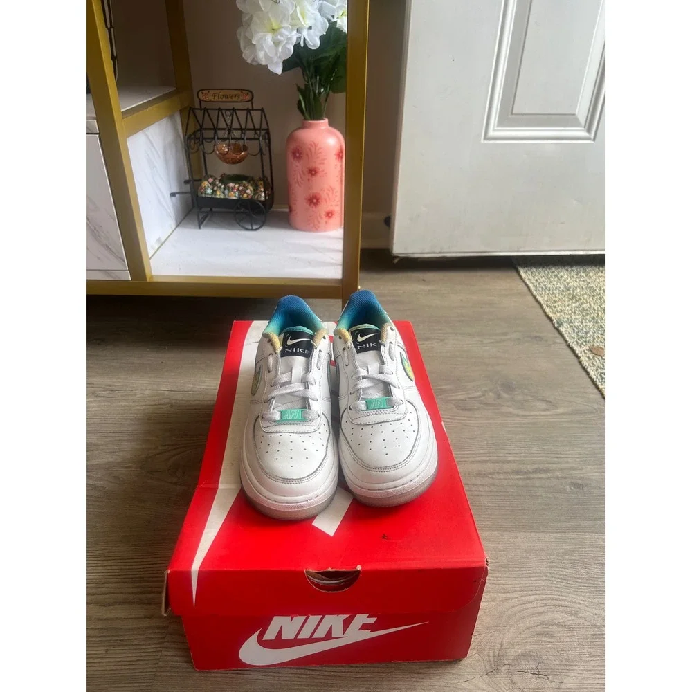 Nike Air Force 1 LV Kids Unlock Your Space FJ7691-191 Size 3.5Y
